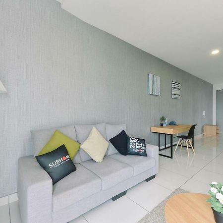 1 Tebrau Suites By Subhome Johor Bahru Exterior photo