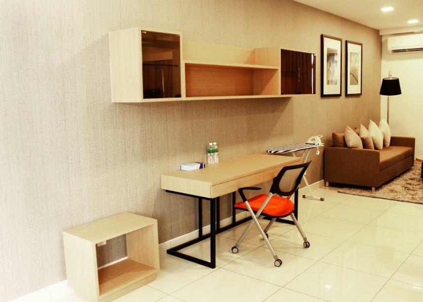 1 Tebrau Suites By Subhome Johor Bahru Exterior photo